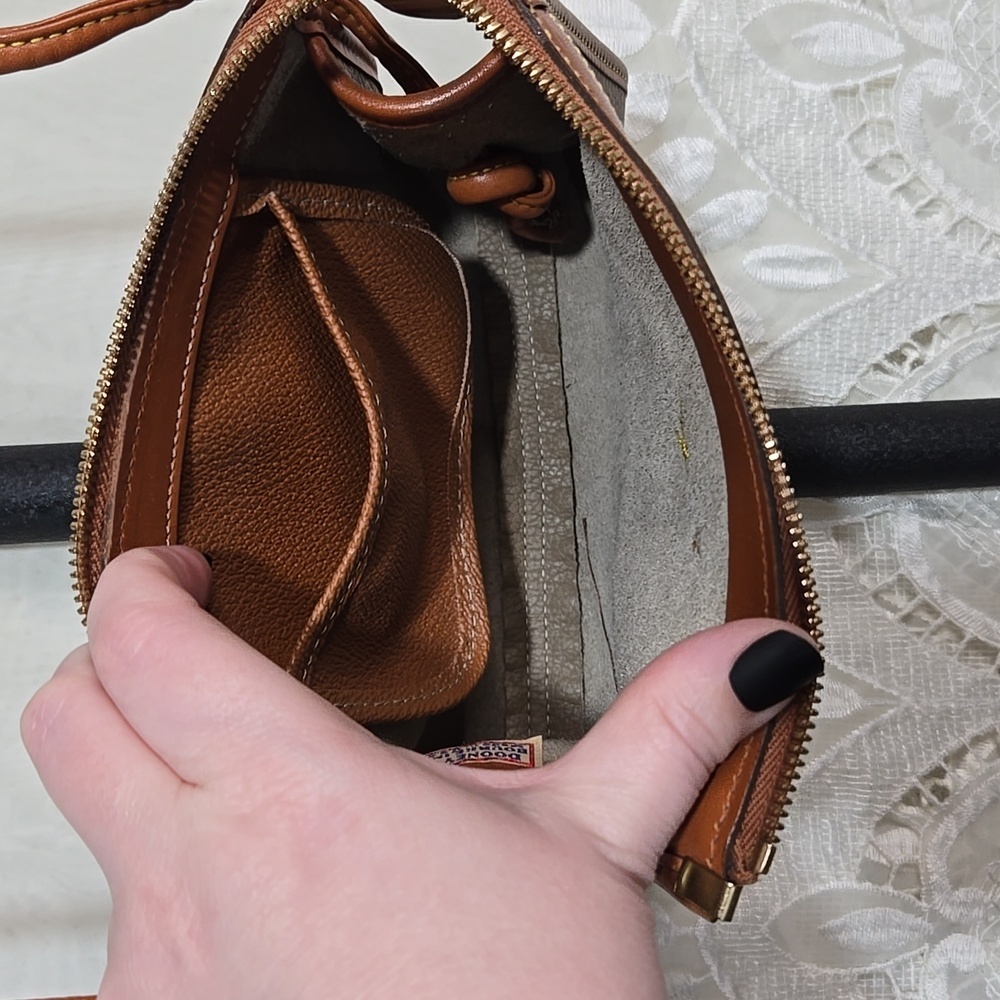 Vintage Dooney & Bourke Cross Body Mini Zip Top Purse Bag - Picture 7 of 10
